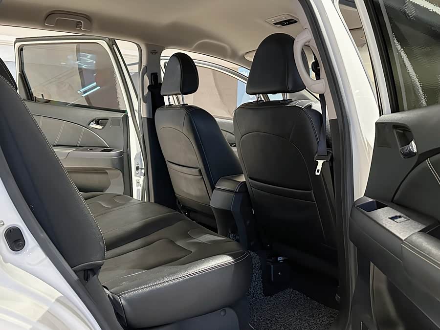 BYD e6 2017 #14 BYD e6 2017 car image #14