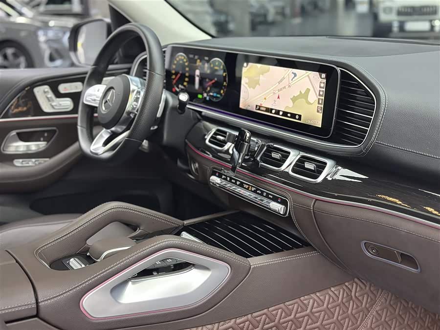 Mercedes-Benz GLS Class 2023 #14 Mercedes-Benz GLS Class 2023 car image #14