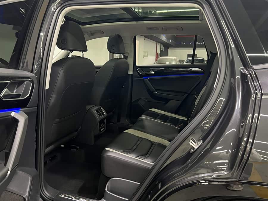 Volkswagen Tayron GTE 2021 #14 Volkswagen Tayron GTE 2021 car image #14