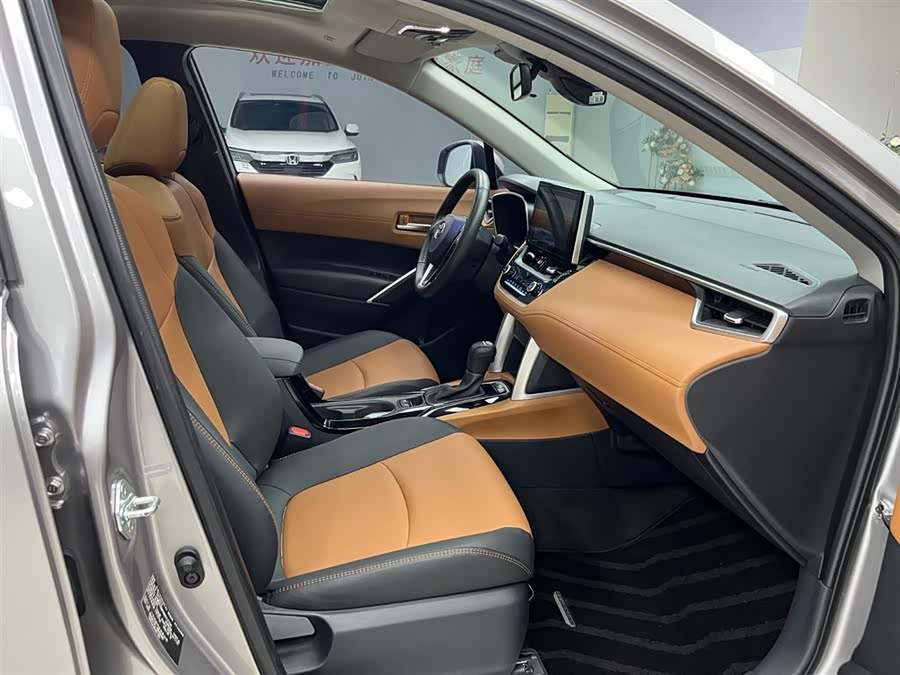 Toyota Corolla Cross 2022 immagine di auto #14