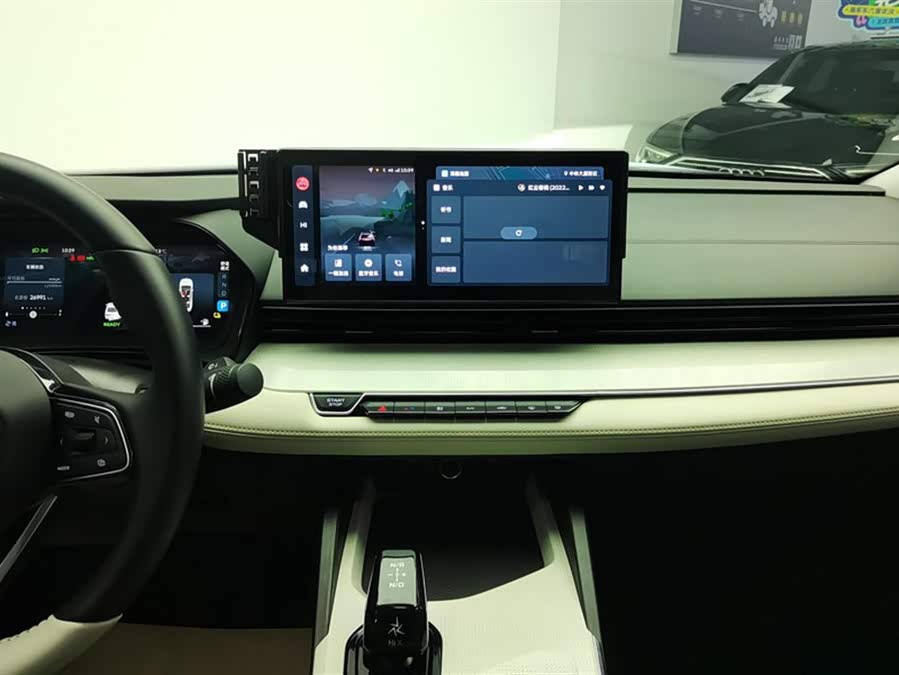 GEELY Emgrand L HiP 2022 car image #14