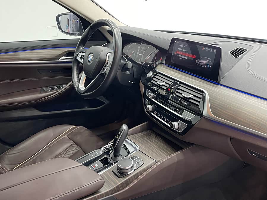 宝马 宝马5系新能源 2019 汽车图片 #14