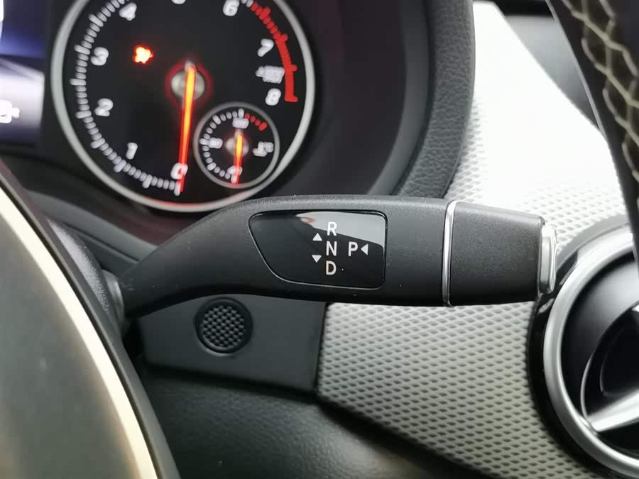 Mercedes-Benz B Class 2017 car image #14