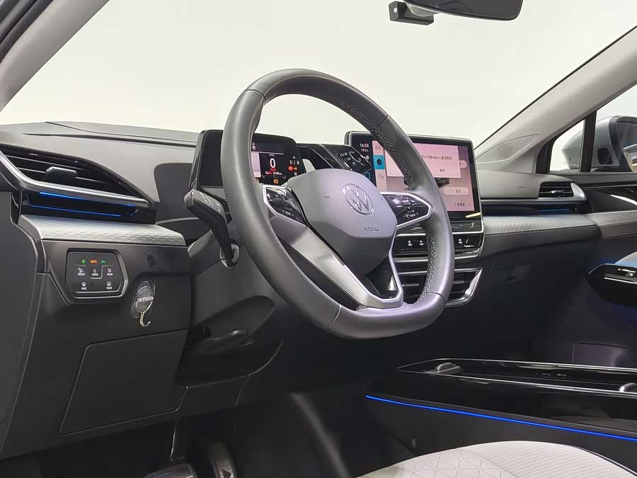 Volkswagen ID.6 X 2023 car image #14