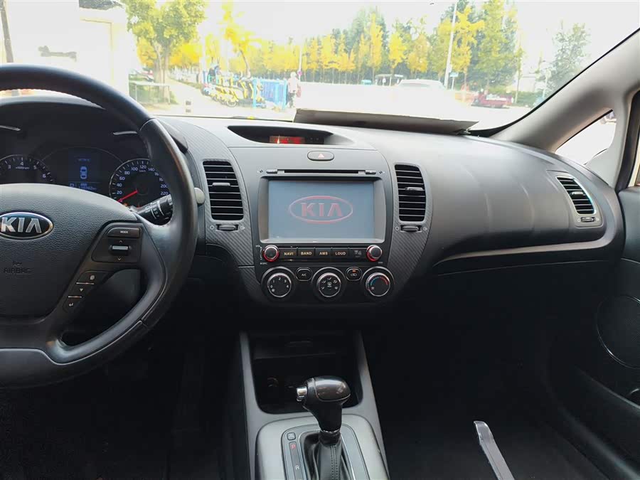 Kia Forte Koup 2014 car image #14