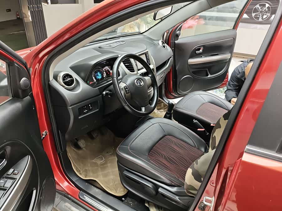 Great Wall M4 2012 car image #14