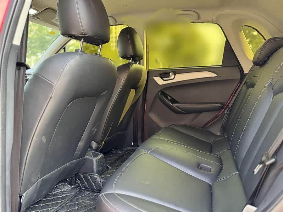 哪吒汽车 哪吒N01 2020 汽车图片 #14