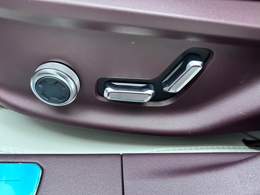 Zeekr X 2025 car image #14