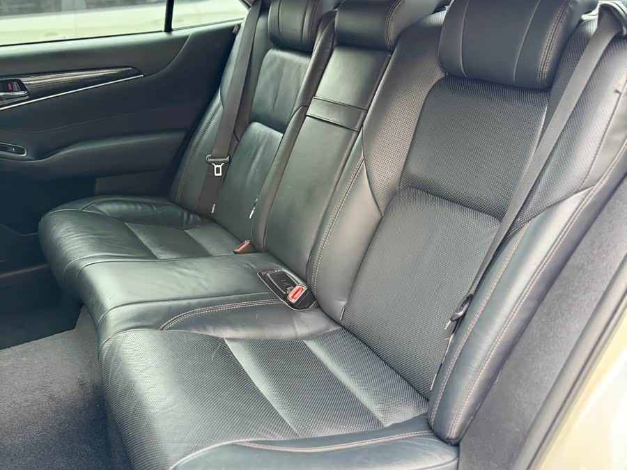 丰田 皇冠 2017 汽车图片 #14