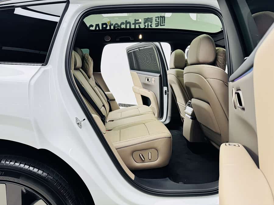 理想汽车 理想i6 2025 汽车图片 #14