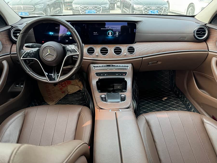 Mercedes-Benz E Class New Energy 2022 car image #14