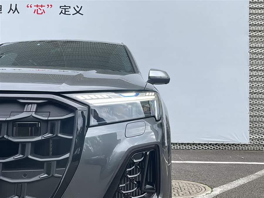Audi SQ7 2024 immagine di auto #14