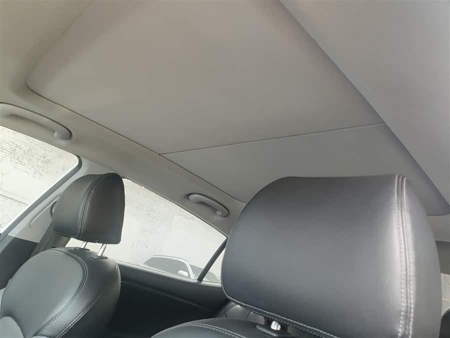 起亚 起亚K4 2015 汽车图片 #14