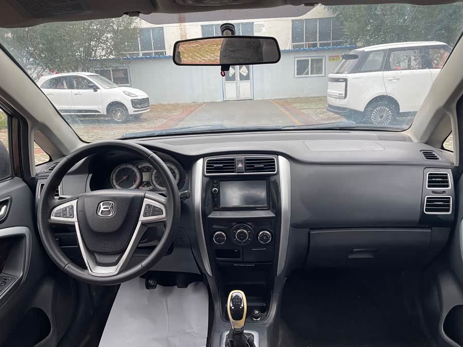 Suzuki Liana A6 2015 immagine di auto #14