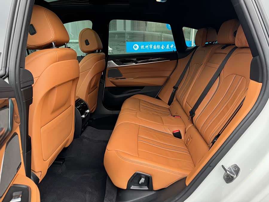 BMW 6 Series GT 2019 car image #14