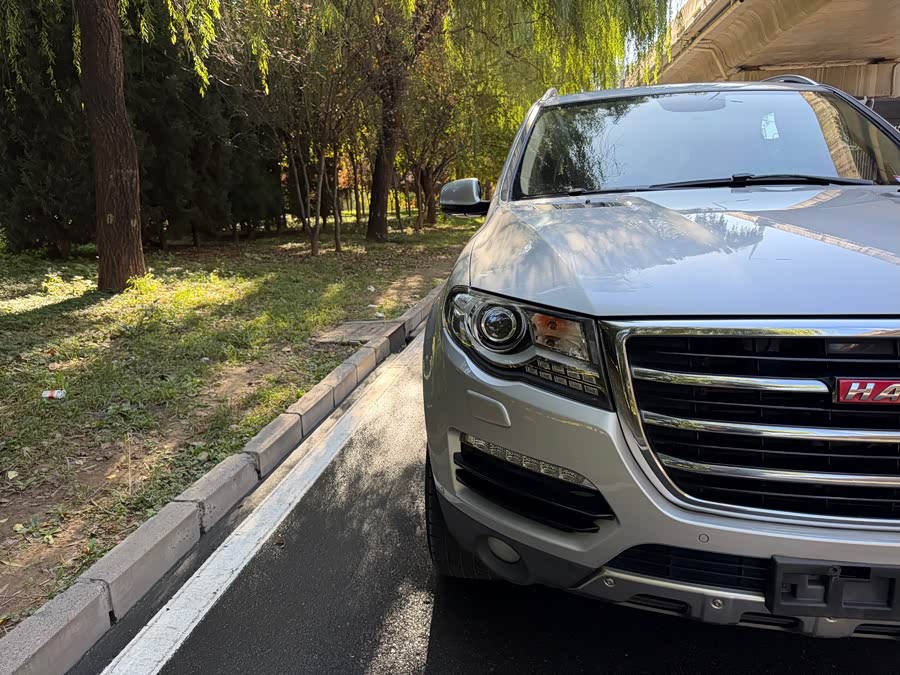 Haval H8 2015 car image #14