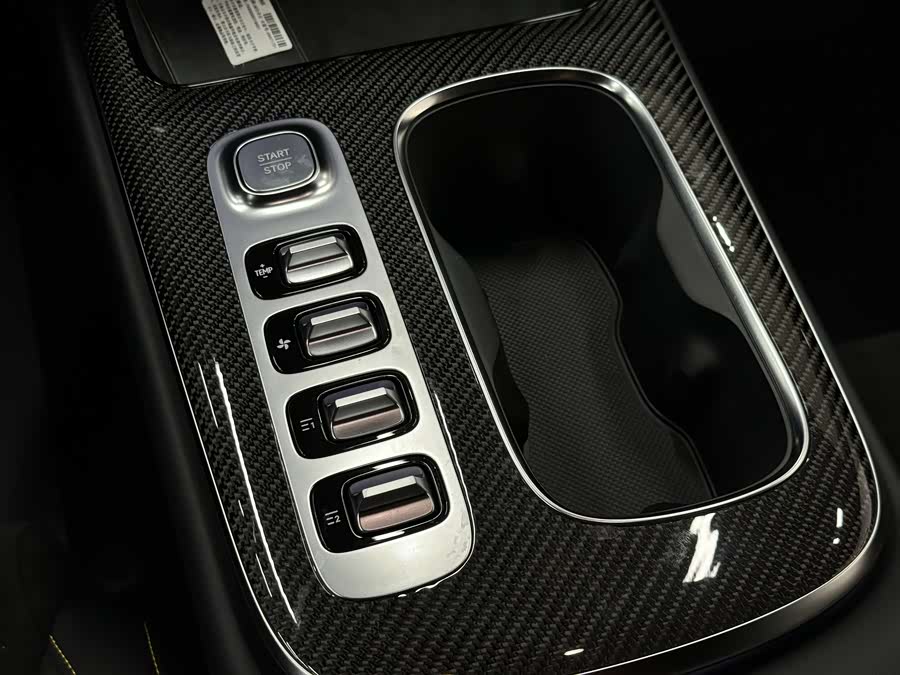 小米汽车 小米SU7 Ultra 2025 汽车图片 #14