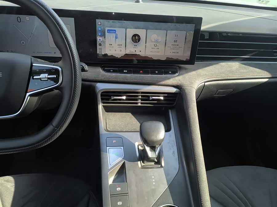 Roewe D5X DMH 2024 imagem de carro #14