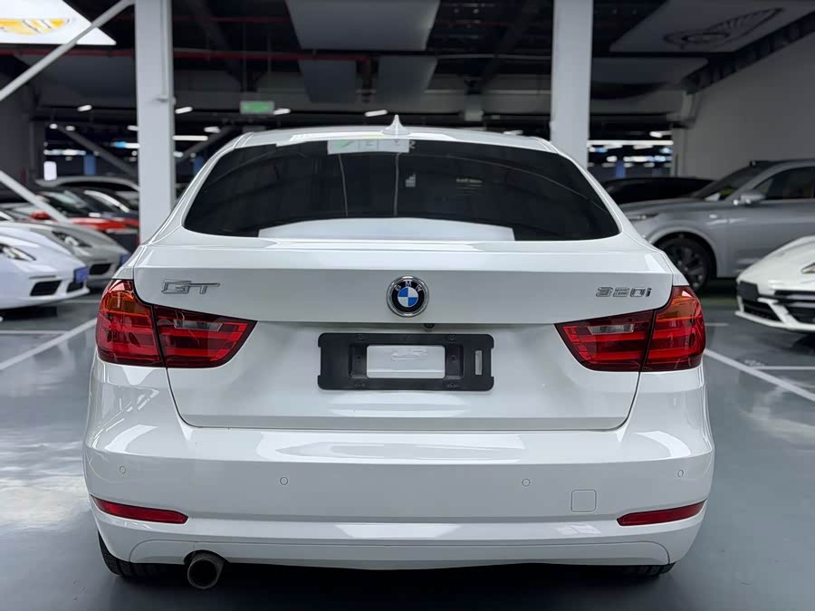 BMW 3 Series GT 2014 immagine di auto #14