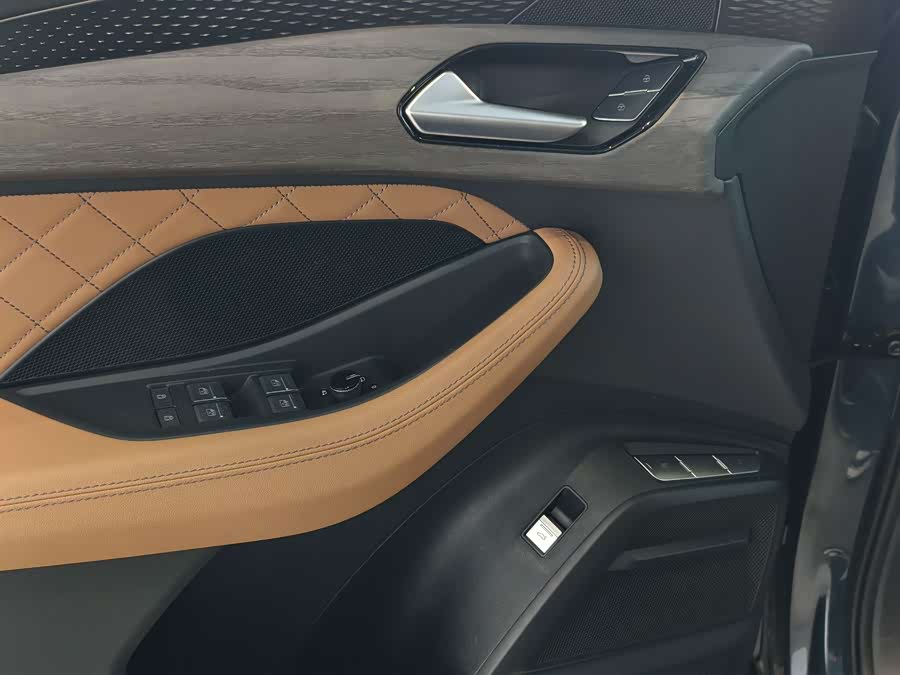 Audi Q6 2024 imagem de carro #14