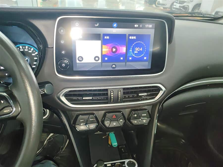 GAC ix4 2018 #14 GAC ix4 2018 car image #14