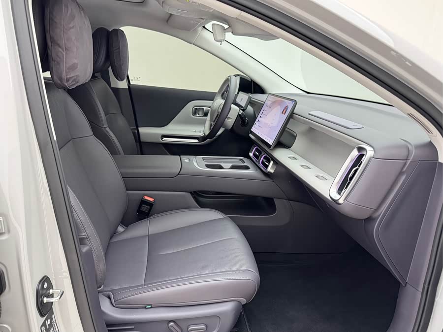 零跑汽车 零跑B01 2025 汽车图片 #14