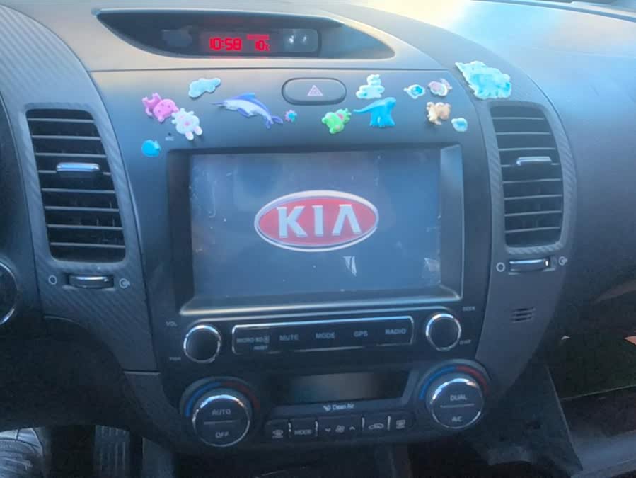 Kia Forte Koup 2015 car image #14