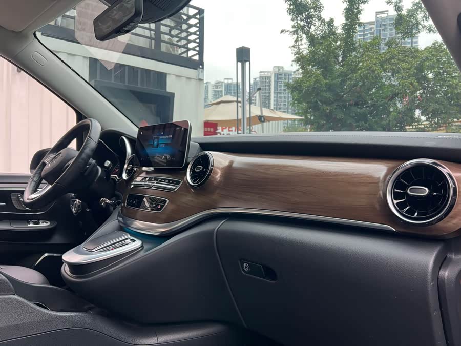 Mercedes-Benz V Class 2022 #14 Mercedes-Benz V Class 2022 car image #14