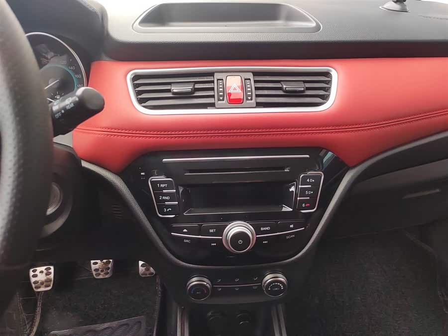Haval H1 2015 car image #14