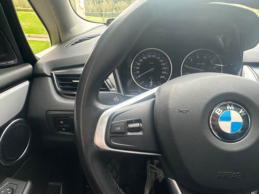 BMW 2 Series Gran Tourer 2015 car image #14