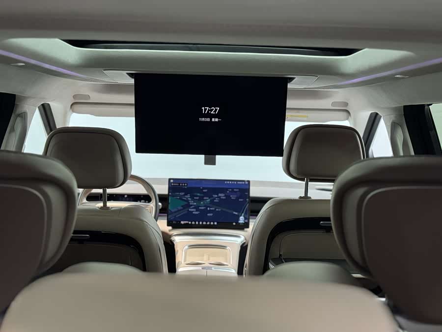 Xpeng X9 2024 immagine di auto #14