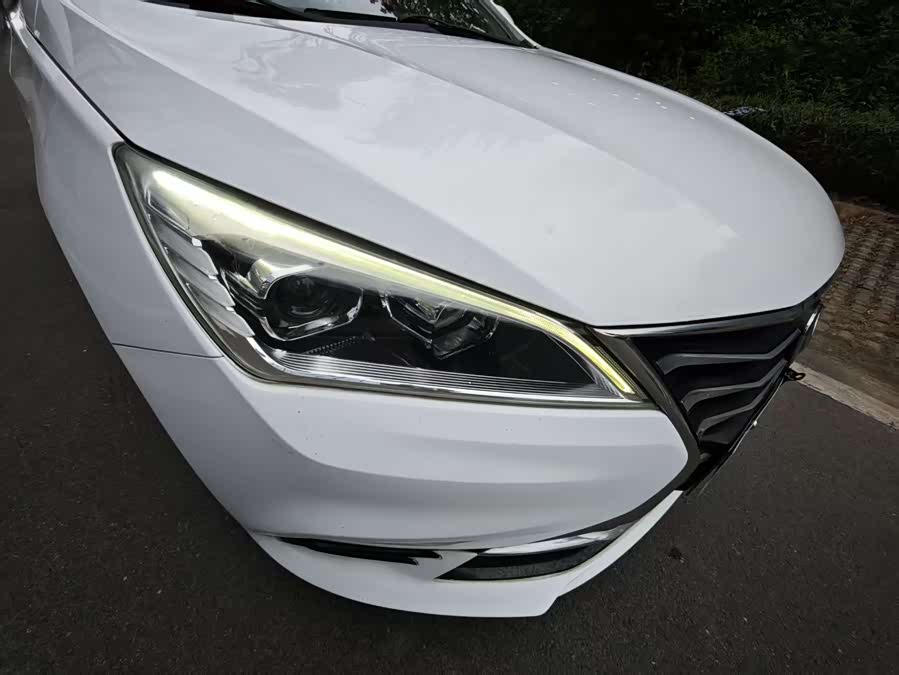 Changan Eado DT 2019 car image #14