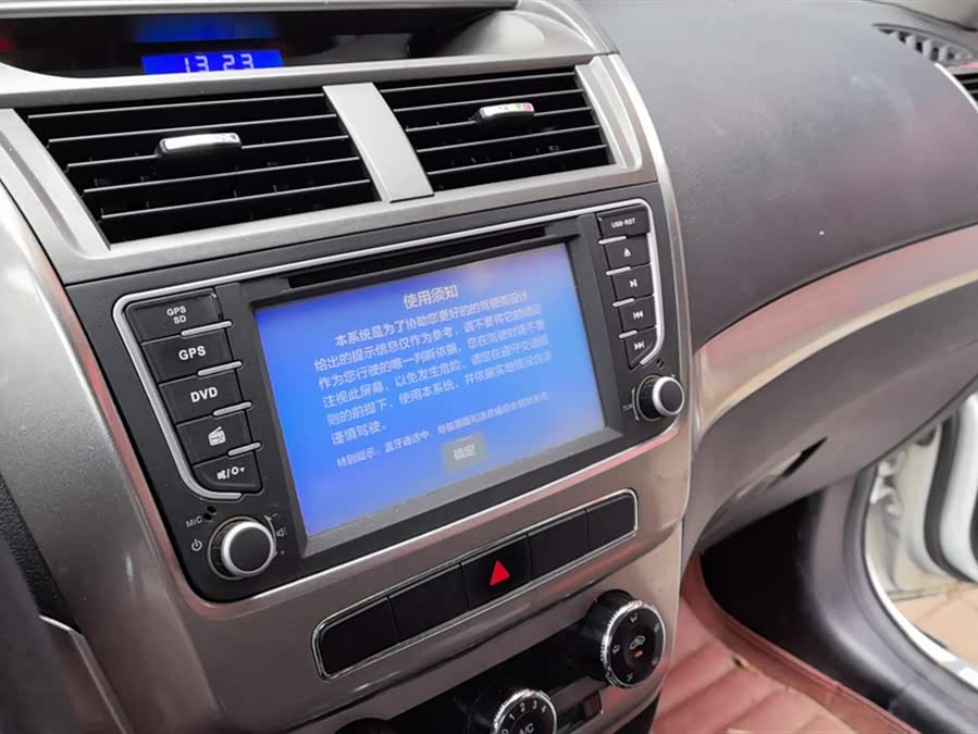 GEELY GX7 2015 صورة سيارة #14