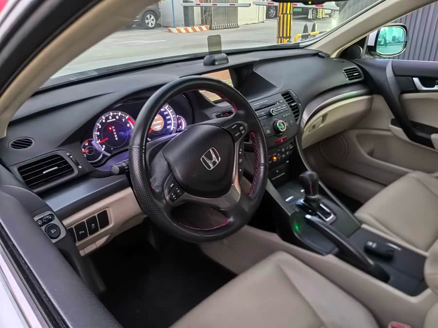 Honda Spirior 2014 صورة سيارة #14