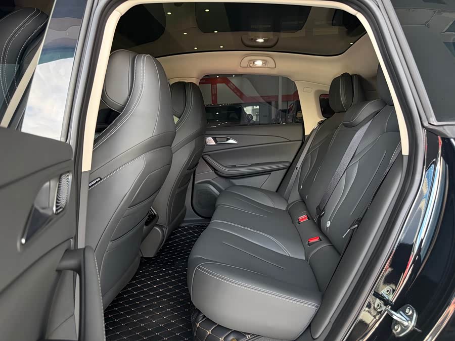 Forthing S7 2025 #14 Forthing S7 2025 صورة سيارة #14