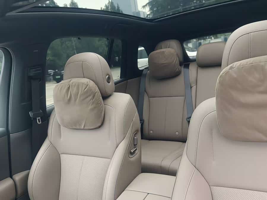 理想汽车 理想i6 2025 汽车图片 #14