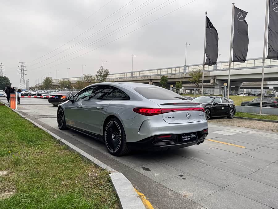 Mercedes-Benz EQS AMG 2024 #14 Mercedes-Benz EQS AMG 2024 car image #14