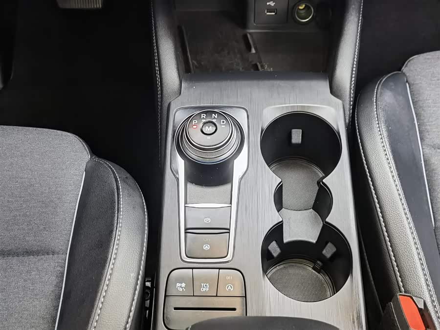 Ford Focus Active 2021 #14 Ford Focus Active 2021 car image #14