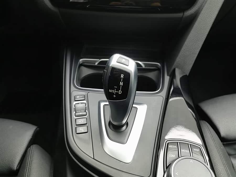 BMW 3 Series GT 2020 car image #14