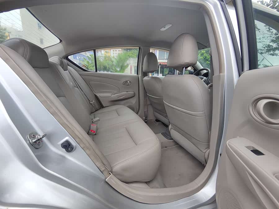Nissan Sunny 2016 car image #14