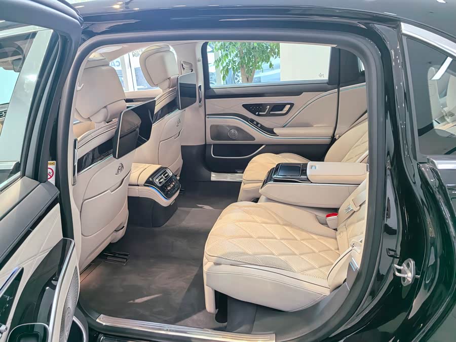 Mercedes-Benz Maybach S Class 2022 car image #14