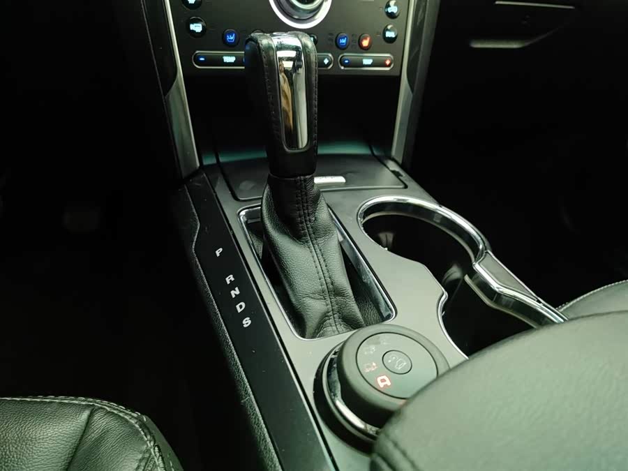 Ford Explorer (Imported) 2017 car image #14