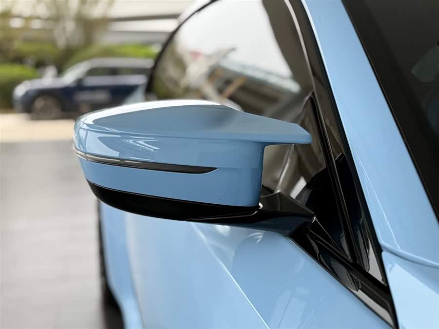 BMW M2 2024 car image #14