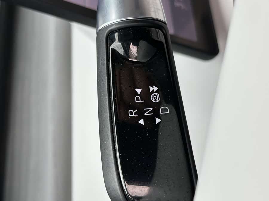 Xpeng X9 2024 immagine di auto #14