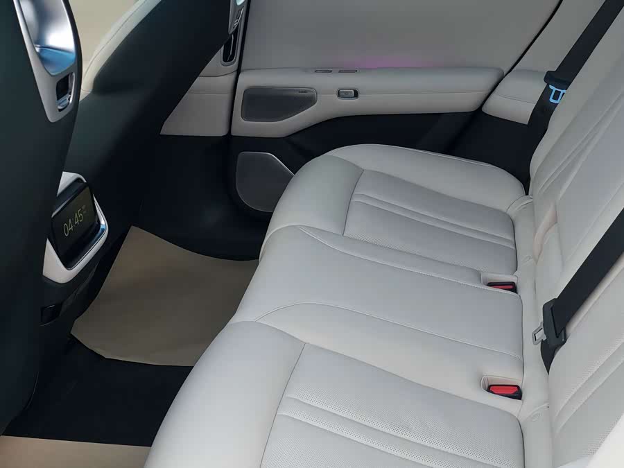 MI YU7 2025 car image #14