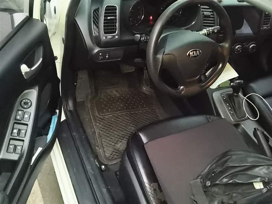 Kia Forte Koup 2014 image de voiture #14