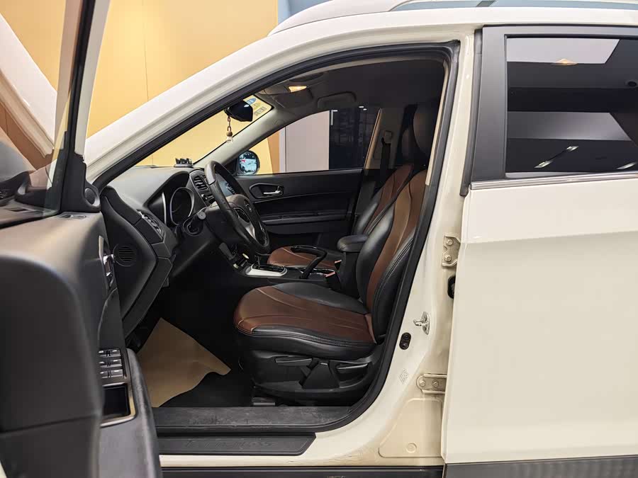 GAC Trumpchi GS5 2014 car image #14