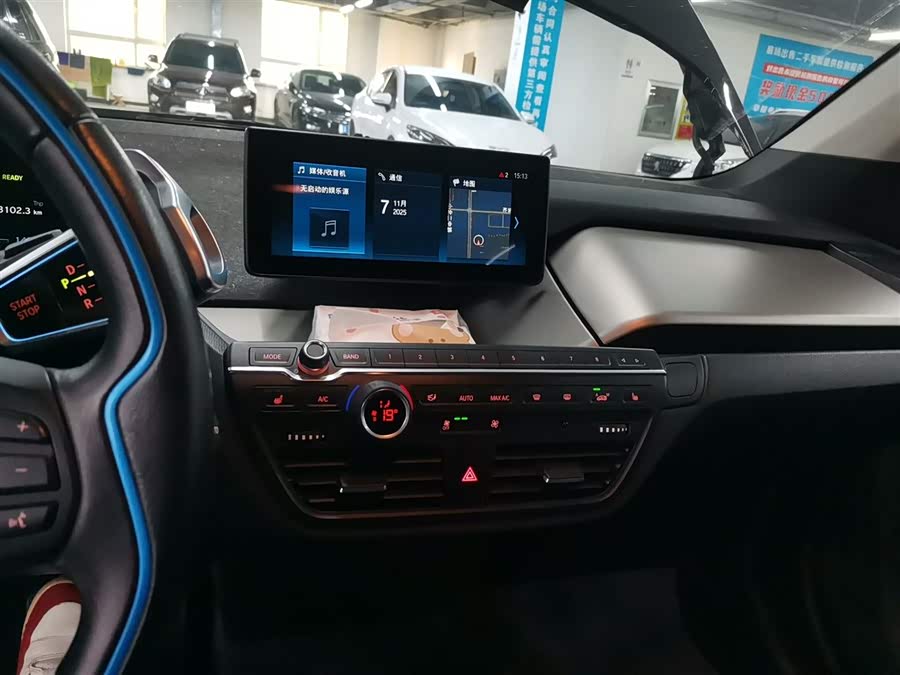 BMW i3 (Imported) 2018 صورة سيارة #14