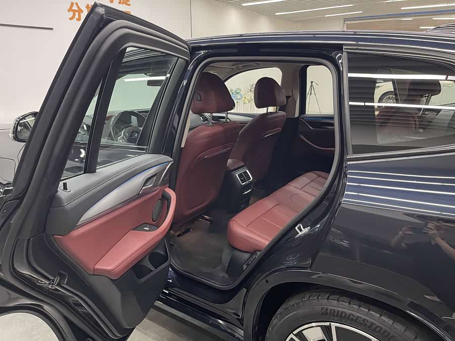 BMW iX3 2023 #14 BMW iX3 2023 immagine di auto #14