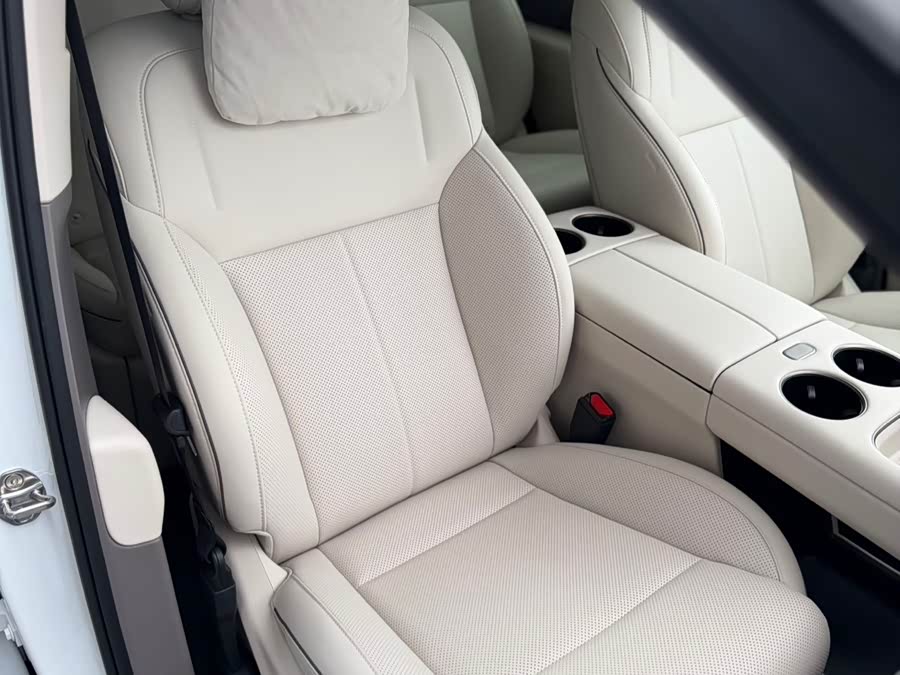 Li i8 2025 изображение автомобиля #14